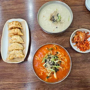 백일칼국수 사진