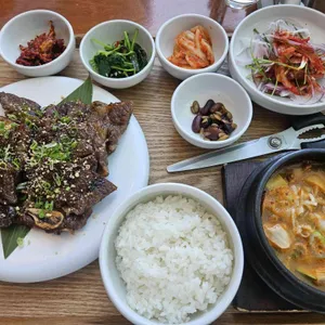 디오니소스 레스토랑 사진