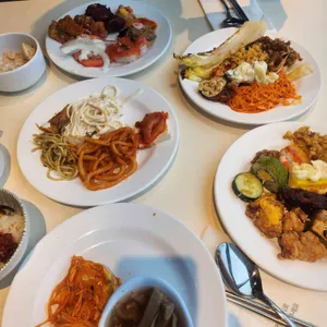애슐리 퀸즈 사진