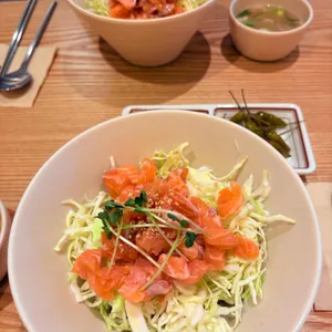 육회바른연어 사진