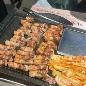 하남돼지집 대표 사진