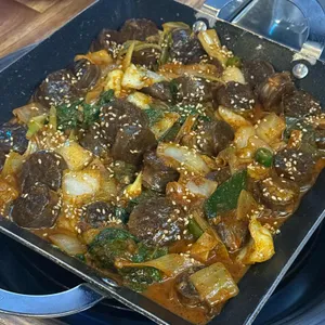지안정 사진