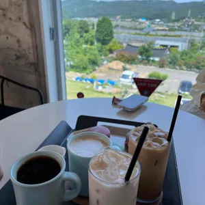 동암 미술관 카페 대표 사진