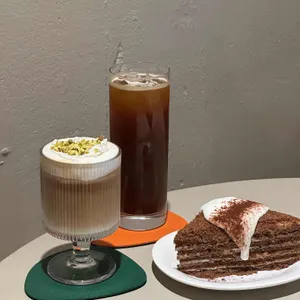 서브젝트 커피 사진