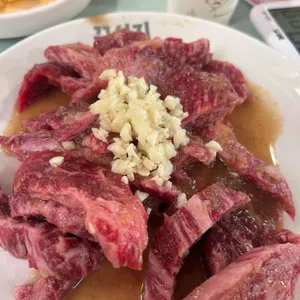 꾸석지돌판한우 사진