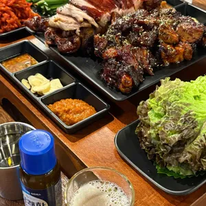귀한족발 사진