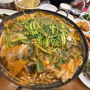 푸짐한뼈다귀감자탕 사진