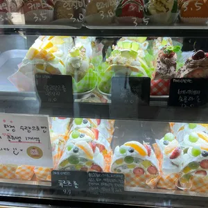 일쩜오플로어커피 리뷰 사진