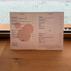 런치 리뷰 사진