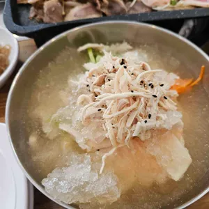 오리랑닭이랑 사진