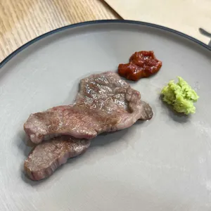 육화연 사진