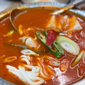 육화연 사진