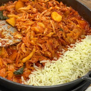 춘천닭갈비막국수 사진