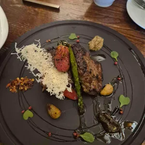 한옥 달 사진 2