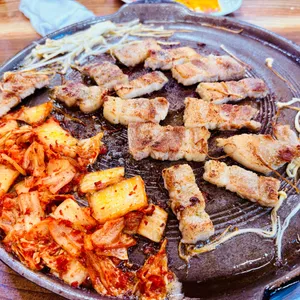 장터삼겹살 사진