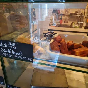 엠프티커피 리뷰 사진