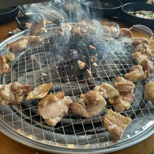 통나무집 숯불닭갈비 사진