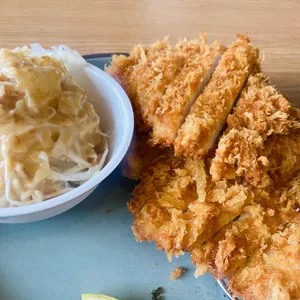 우츠 사진