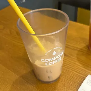 컴포즈커피 사진