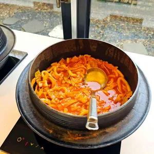 불속에 뛰어든 고등어 사진