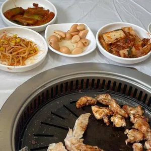 반내골옻닭전문 사진