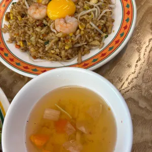 꾸아 사진