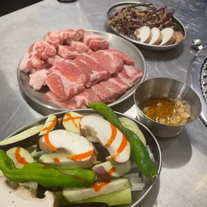 꼬숩집 사진