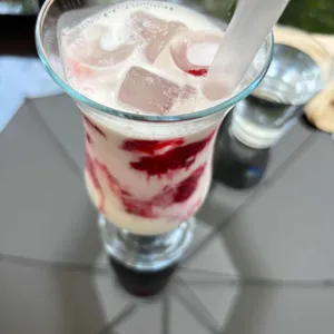 세컨그라운즈 사진