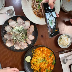 윤몽 사진