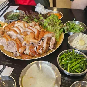 윤밀원 사진
