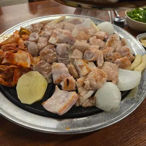 고향숯불막창동호점 사진