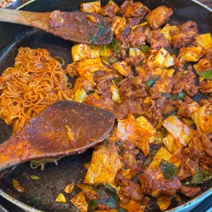 유가네닭갈비 사진