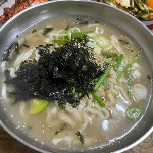 명품손칼국수 사진