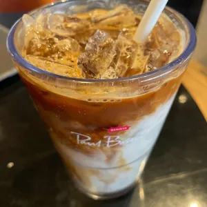 폴바셋 사진