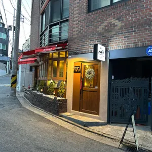 나지트 사진 2