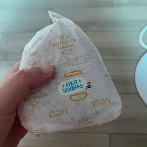맘스터치 사진