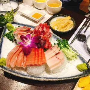 진우리참치 사진