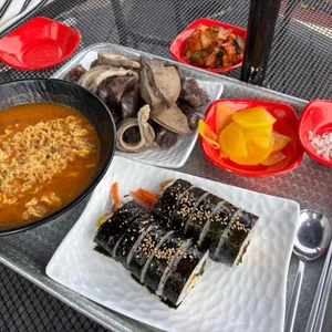 뉴본김밥 사진