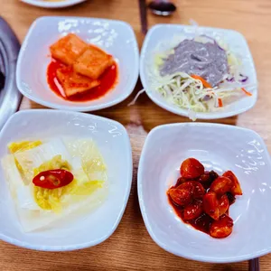 금바위흑염소 사진