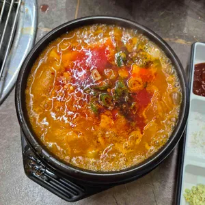 연미돈 사진