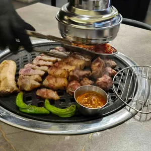 연미돈 사진