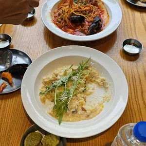 꼼떼 사진