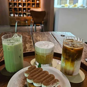 플로리안 사진