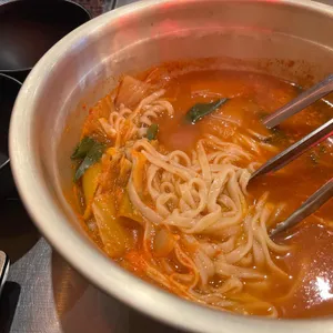 조명탄 사진