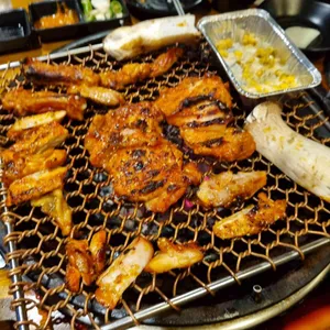 참숯삼인조 사진