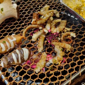 참숯삼인조 사진
