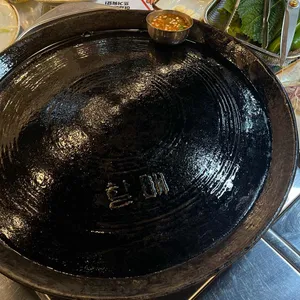 할매솥뚜껑삼겹살 사진