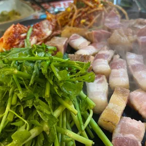 할매솥뚜껑삼겹살 사진