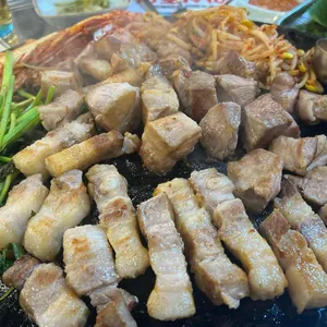 할매솥뚜껑삼겹살 사진