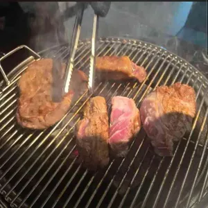 윤슬 숯불구이 사진